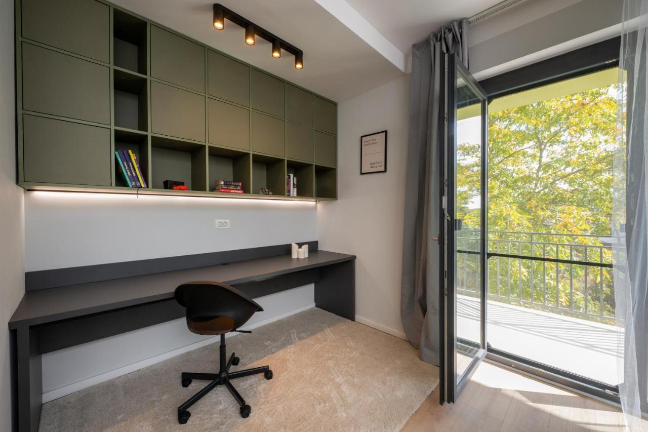 Citadel 4 - Powered By Neo - Free Parking Apartment *